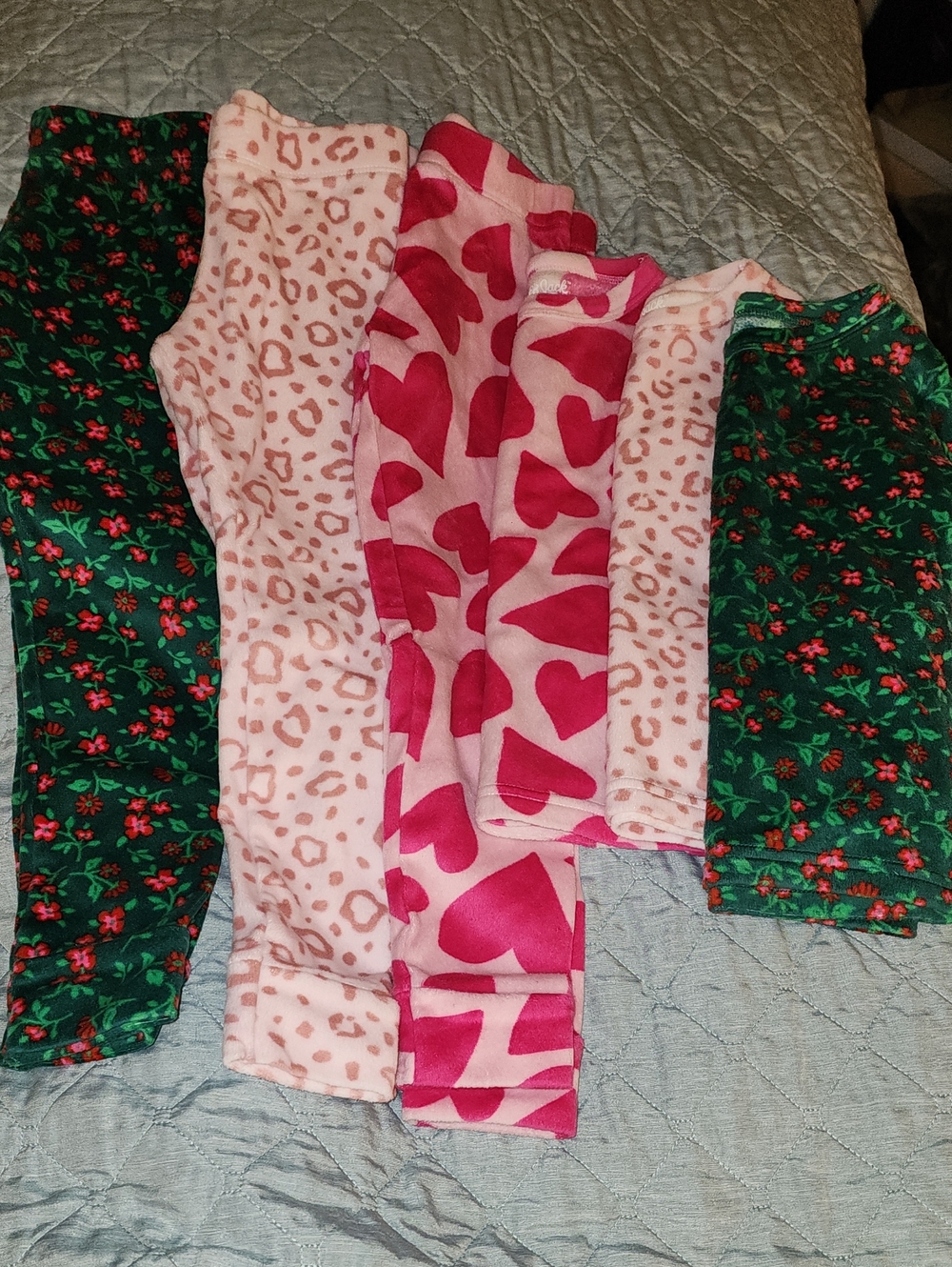 Sz 4 Cat & Jack Cozy Knit Pjs Snug Fit- Pink & Green - 3 Pairs